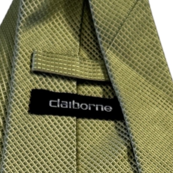 Claiborne Silk NeckTie Metallic/Shiny Lime Green Mini Diamond Pattern 58 x 3 3/4 - Picture 7 of 13
